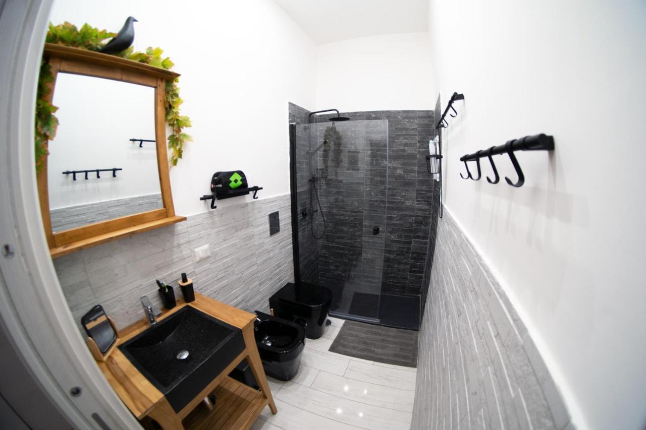 Central Monkey House Apartman Nápoly Kültér fotó